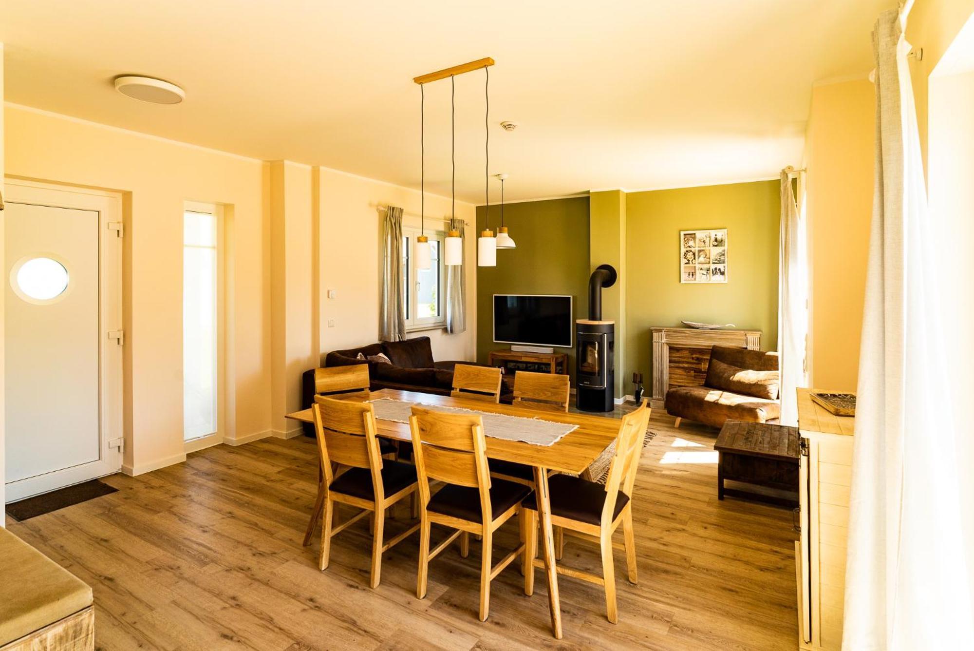 Luxusferienhaus Fuchsbau - Mit Netflix, Playstation, Sauna, Sportraum Und Kamin Zirchow Room photo